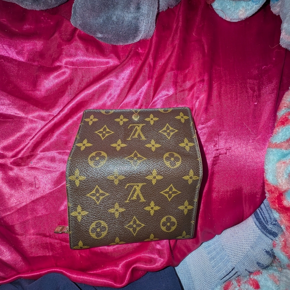 Vintage Louis Vuitton Brown Monogram Wallet - Picture 10 of 11